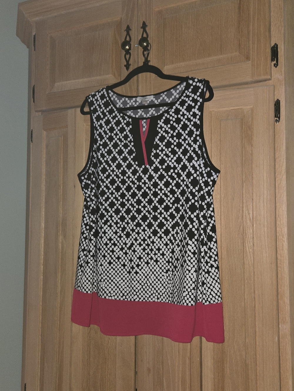 Roz & Ali Black & White Geo Tank with Burgundy Hem